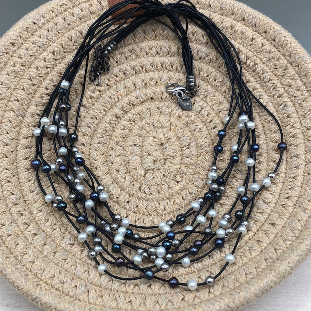 Artisan Designer makers mark leather sterling silver 925 pearl necklace Italy